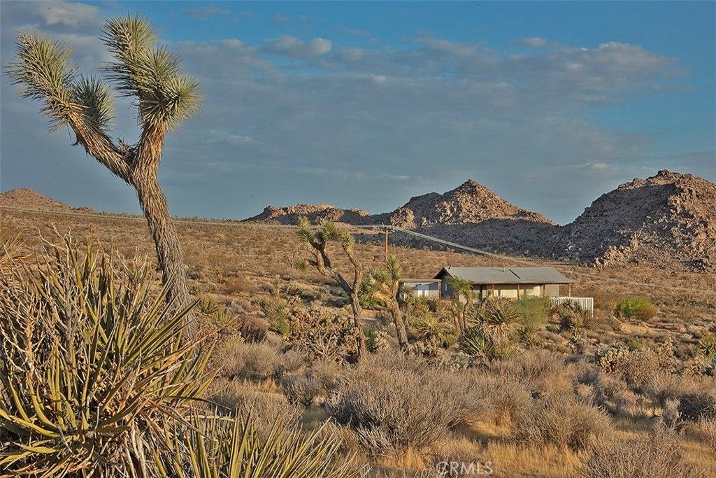 8421 Sunset Road, Joshua Tree