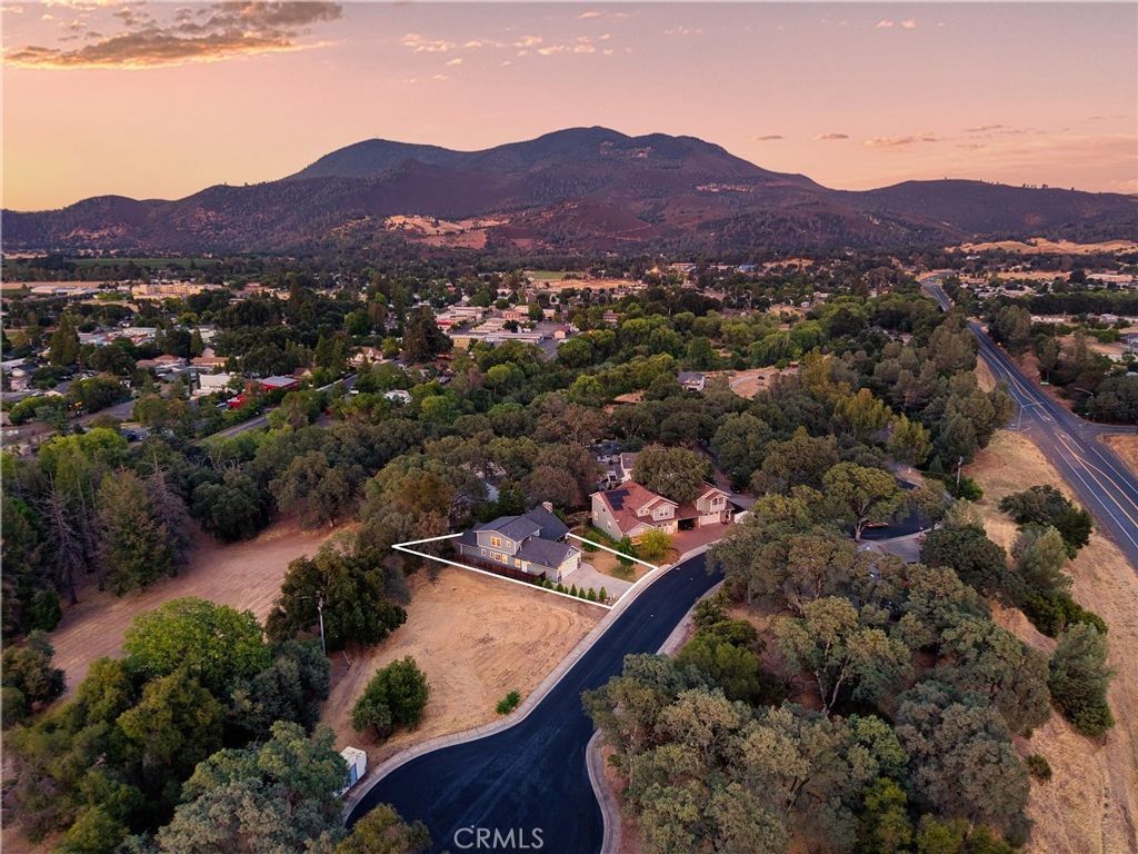 3740 Oak Tree Court, Kelseyville