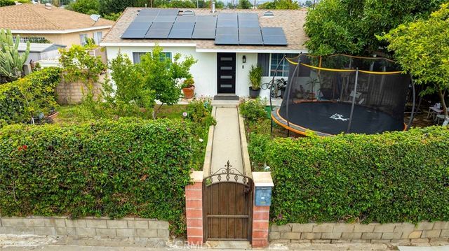 1503 Coronel, San Fernando