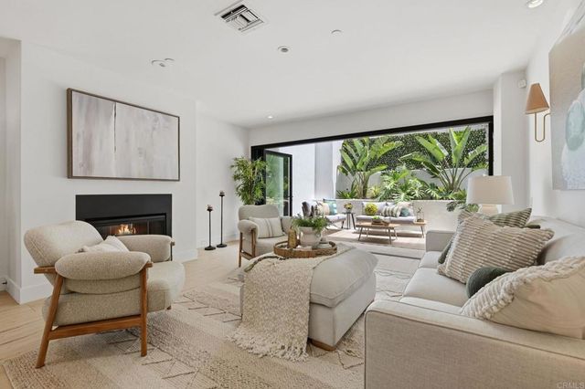101 Coast Boulevard # 1h, La Jolla