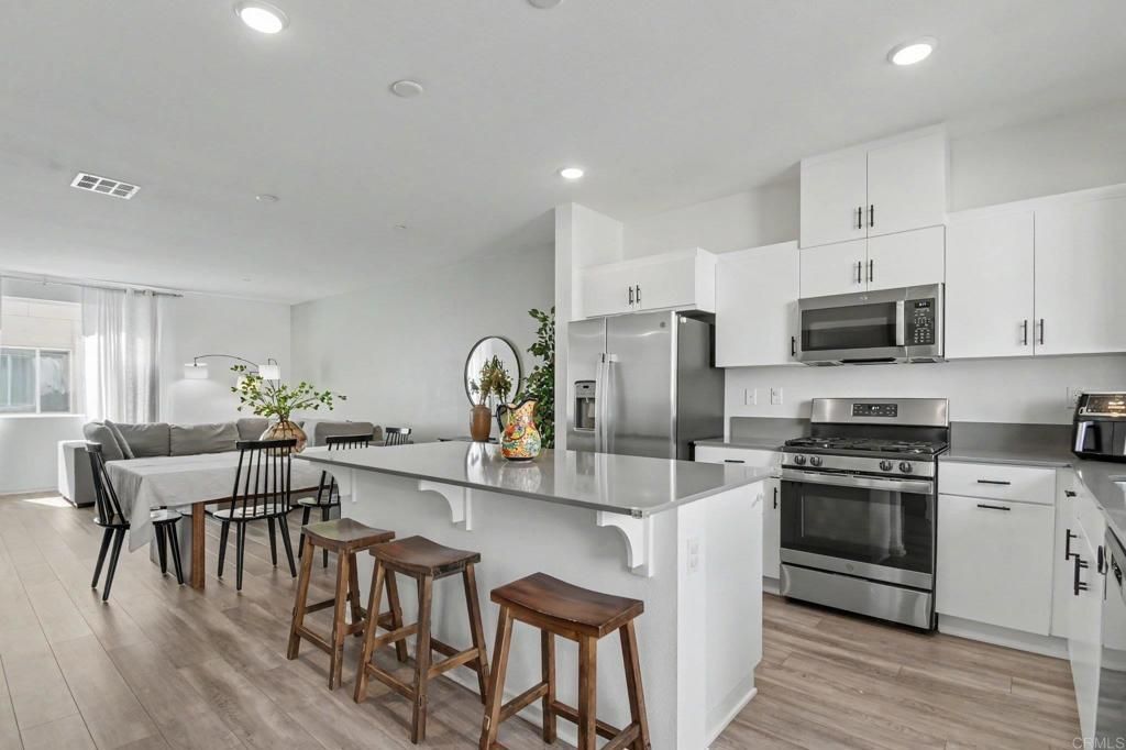 5212 Beachfront Cove Street # 37, San Diego