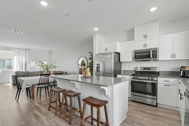 5212 Beachfront Cove Street # 37, San Diego