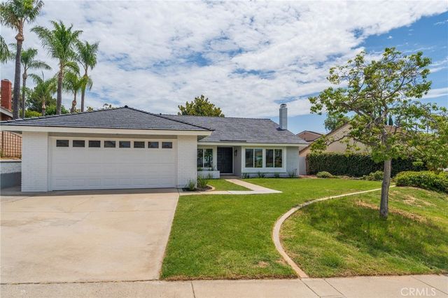 1182 Sunnyhills, Brea