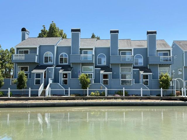881 Boardwalk Place, Redwood City
