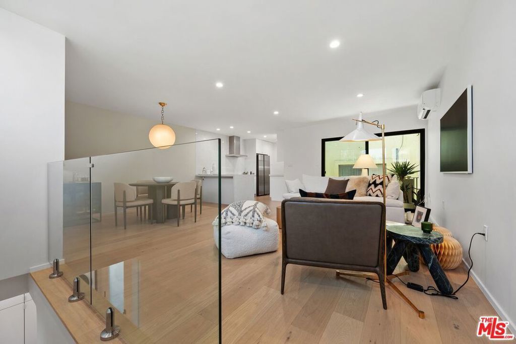 2233 4th Street # 3, Santa Monica
