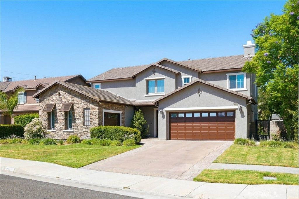 6981 Wild Lupine Road, Eastvale