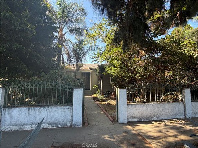 18750 Nordhoff, Los Angeles