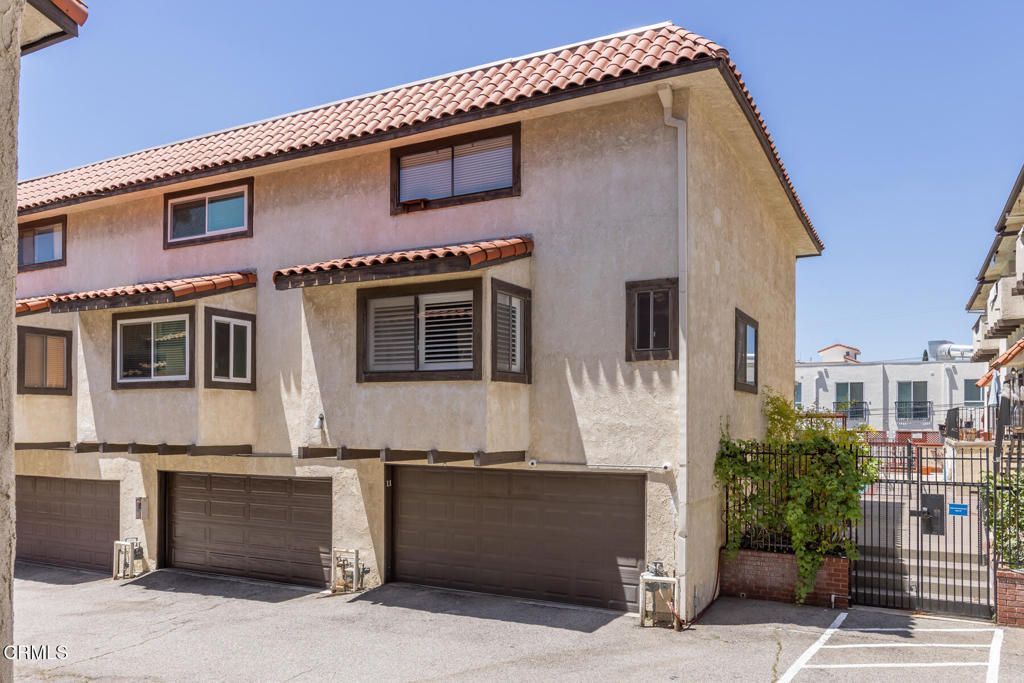 10141 Samoa Avenue # 11, Tujunga