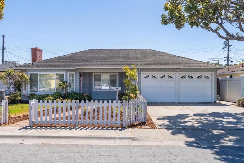208 Angelus Drive, Salinas