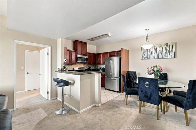 13941 Sherman Way # 407, Van Nuys