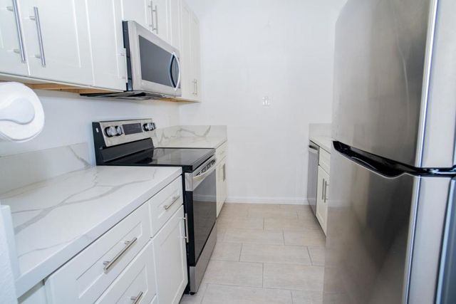 2200 Agnew Road # 318, Santa Clara
