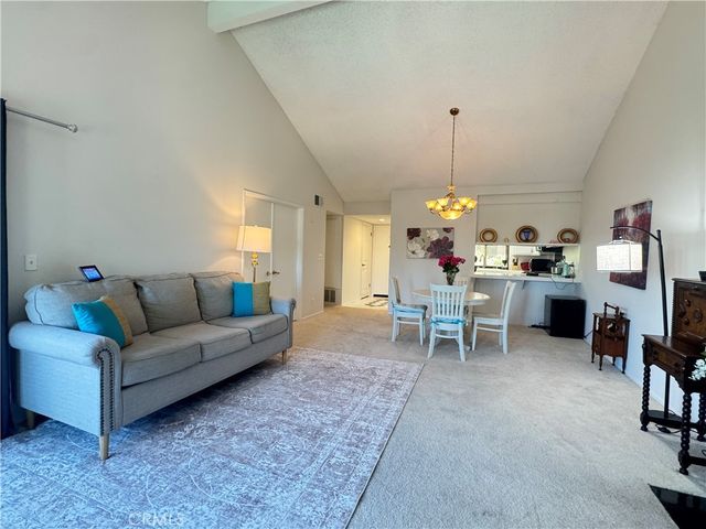 2512 E Willow # 205, Signal Hill