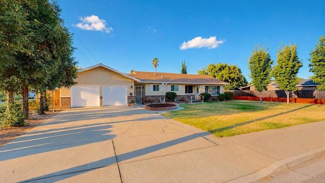 100 Pedras Road, Turlock