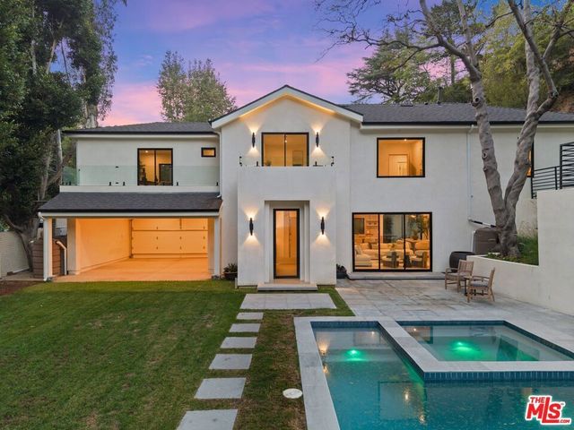 1712 N Beverly Glen Boulevard, Los Angeles