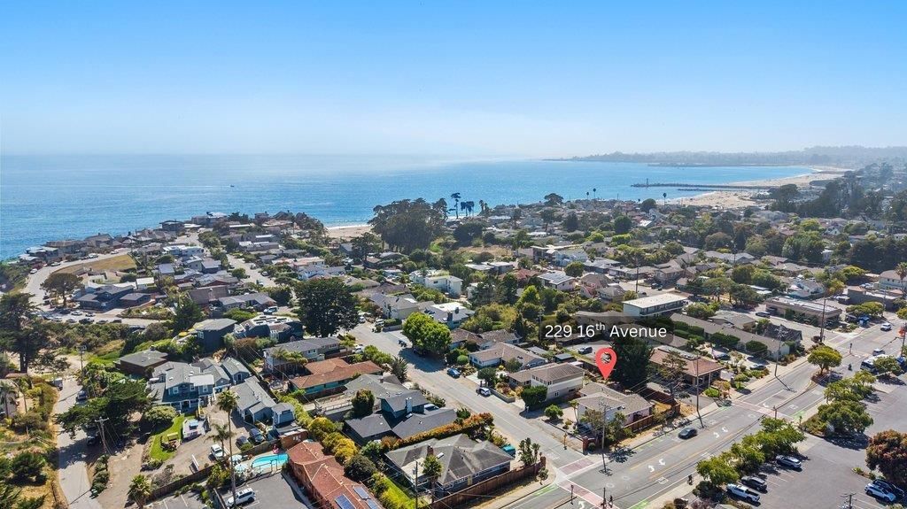 229 16th Avenue, Santa Cruz