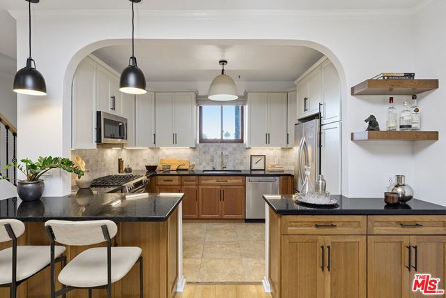 828 N Hudson Avenue # 214, Los Angeles