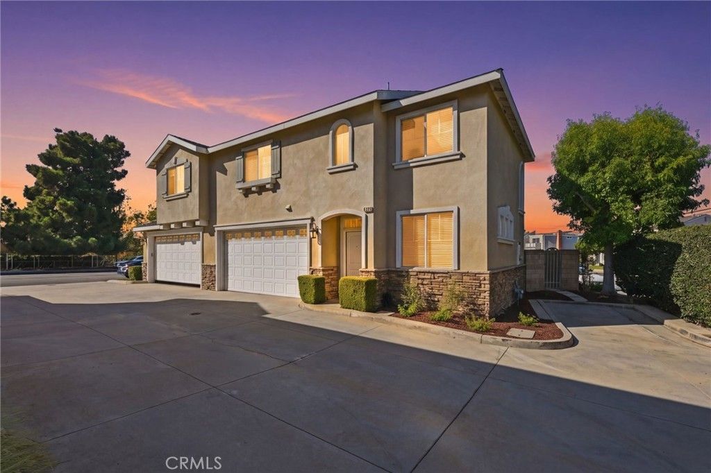 2724 17th Street, Huntington Beach