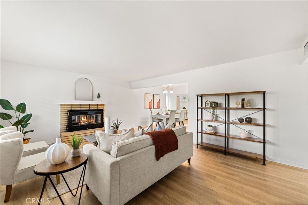 2342 E La Veta, Orange