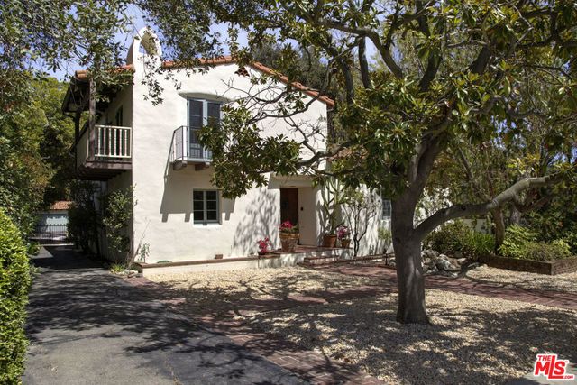 1788 Pepper Drive, Altadena