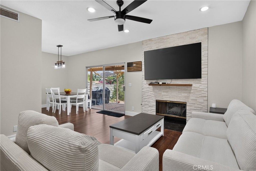 22914 Banyan Place # 198, Saugus
