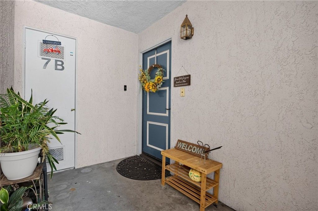 21333 Lassen # 7b, Chatsworth