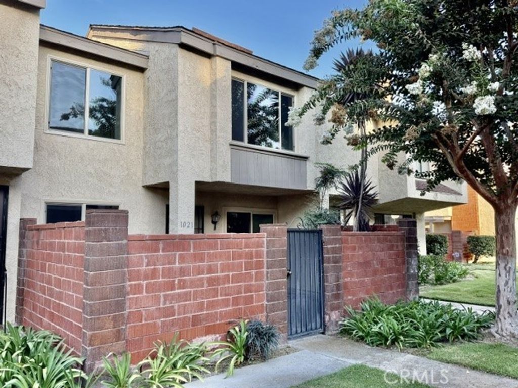 1021 W Lamark Ln, Anaheim