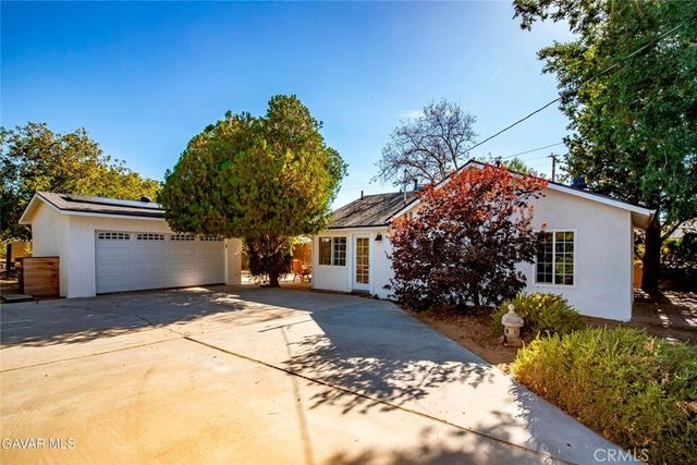 5050 W Avenue L, Lancaster