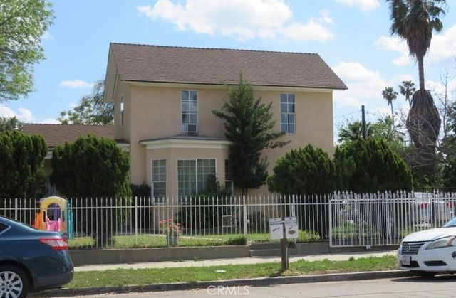802 W 7th Street, Pomona