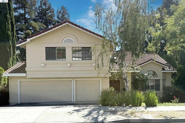40919 Canyon Heights Dr, Fremont