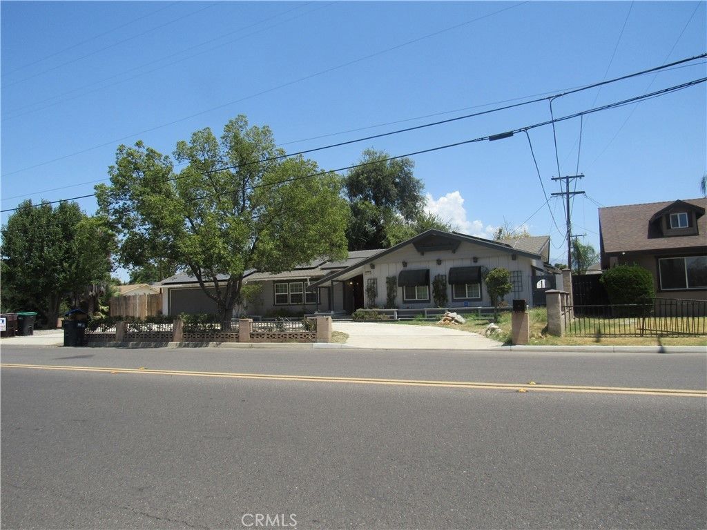 26700 Girard Street, Hemet