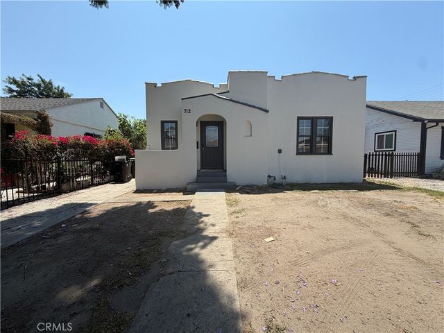 712 E 82nd, Los Angeles