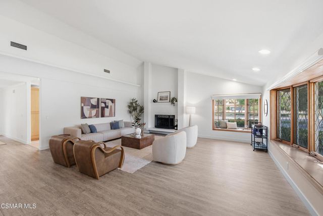 1592 Brentford Avenue, Westlake Village