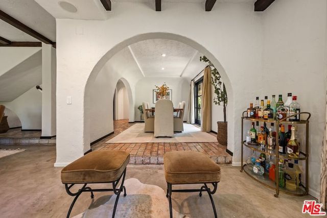 11662 Duque Drive, Studio City