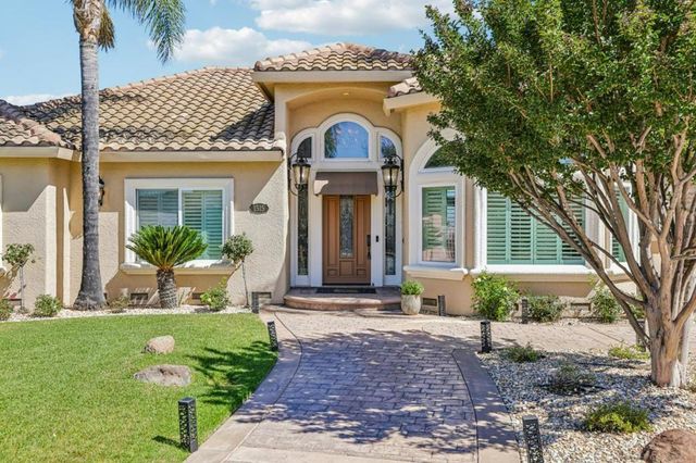 1515 S Ridgemark Drive, Hollister