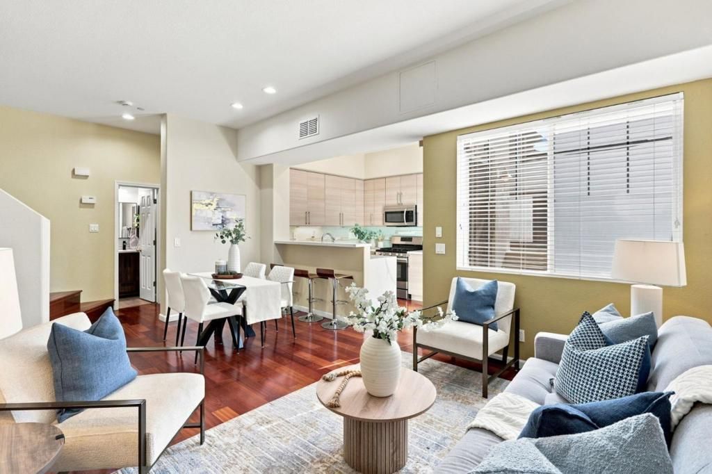 886 Fascination Place, Milpitas