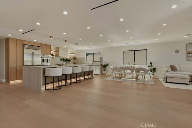 23409 Friar, Woodland Hills
