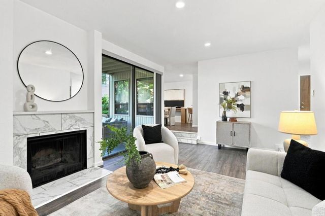 928 Wright Avenue # 1103, Mountain View