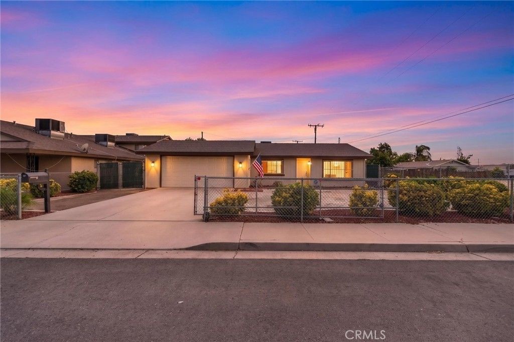 605 Los Tilos, Hemet