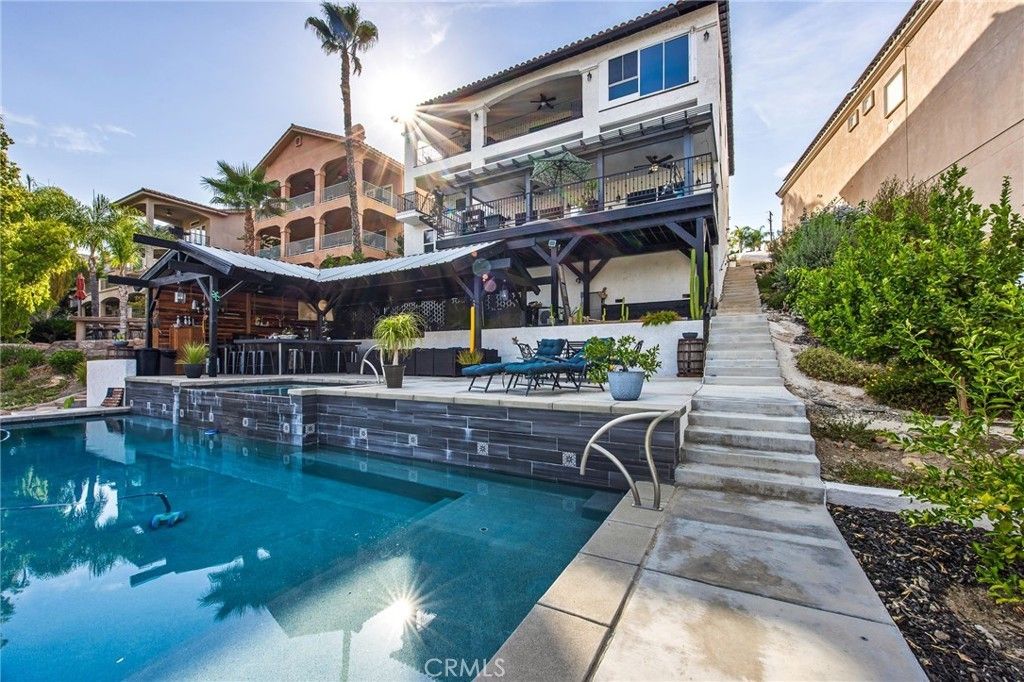 22084 San Joaquin W, Canyon Lake