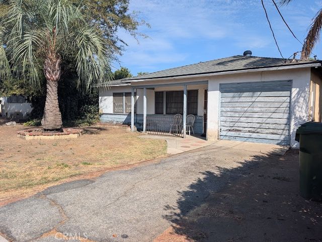 14106 Herron, Sylmar