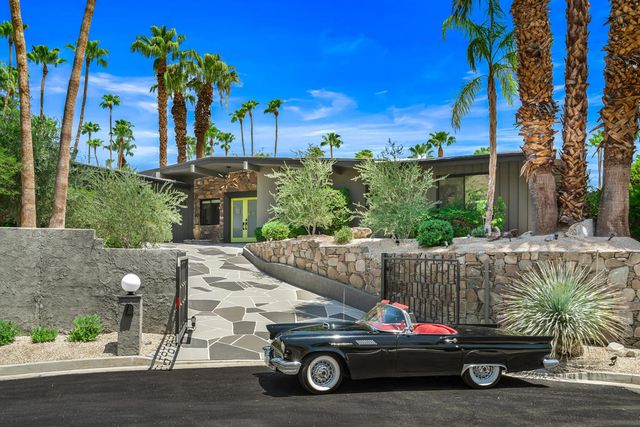 1010 W Friar Court, Palm Springs