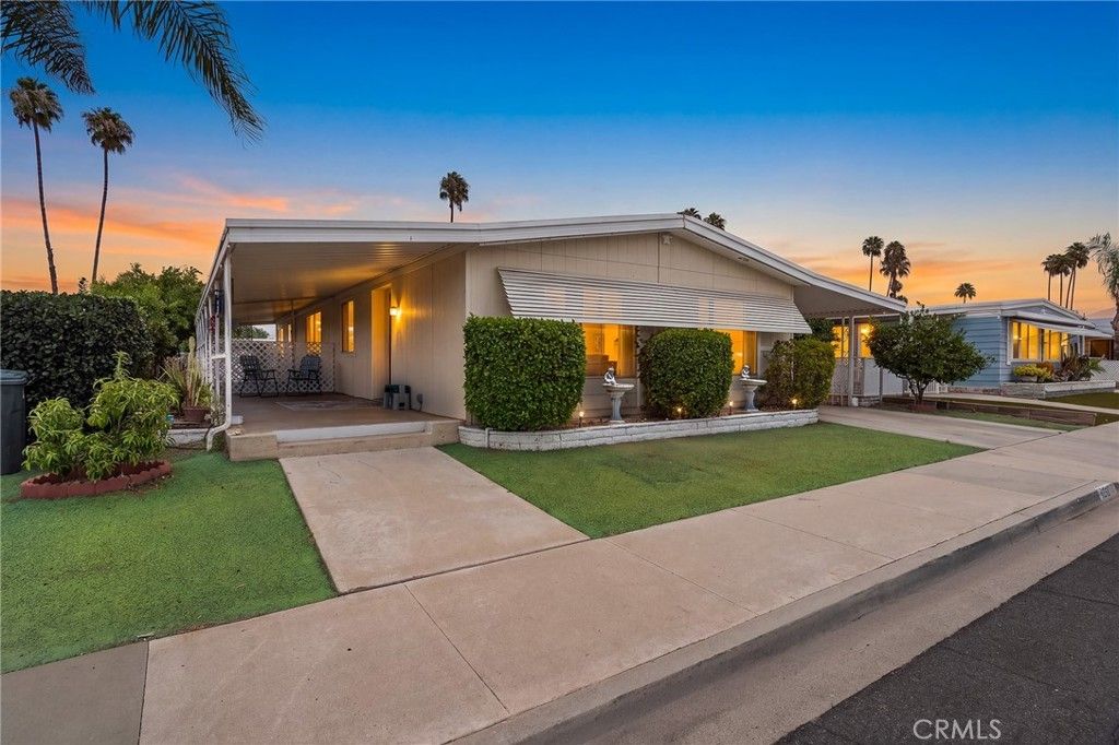 1430 Vista Grande, Hemet