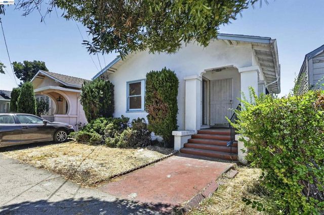 7015 Holly St, Oakland
