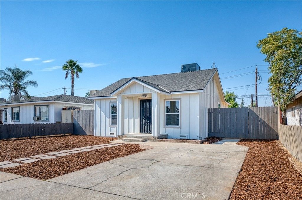 1651 5th Street, Clovis