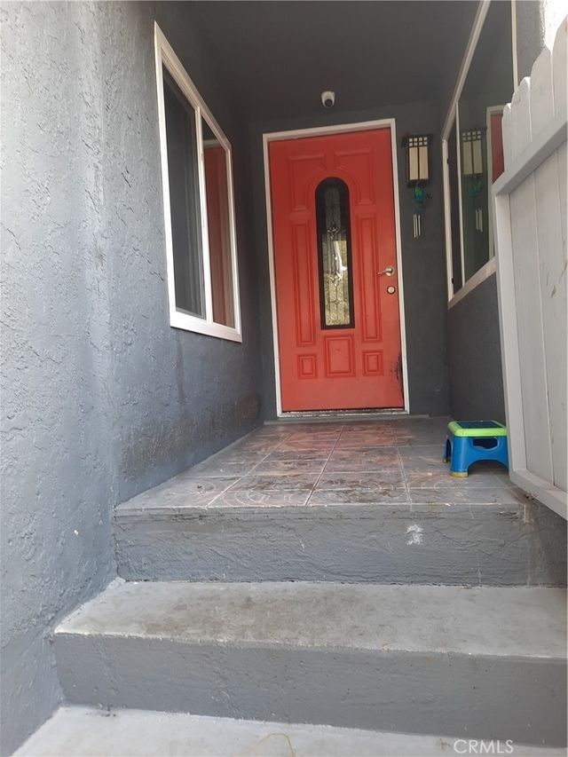 2066 El Moran Street E, Los Angeles