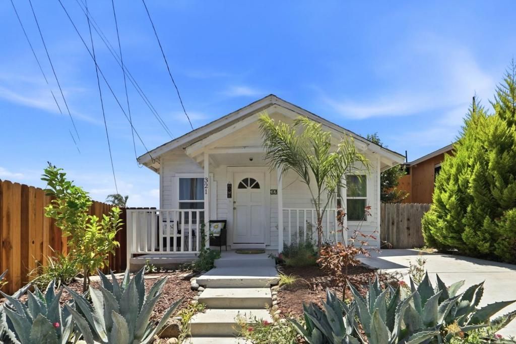 321 Hill Street, Hollister
