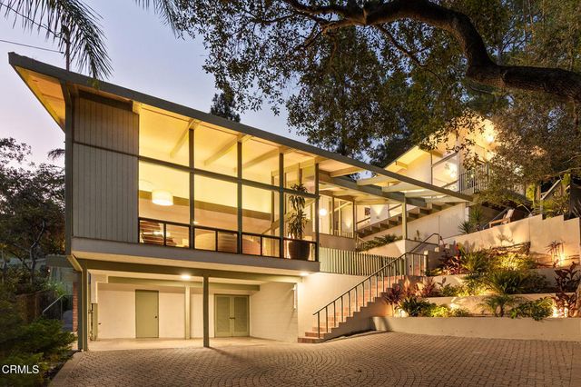 1437 Hillside Drive, Glendale