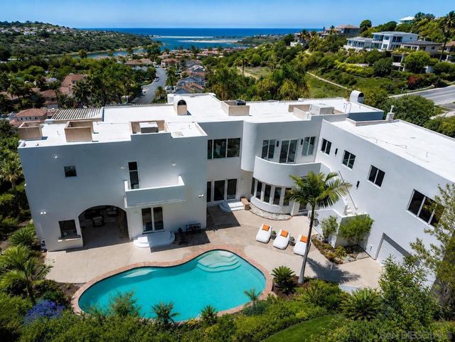 7402 Cadencia St, Carlsbad