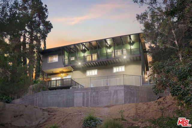 2458 Zorada Drive, Los Angeles