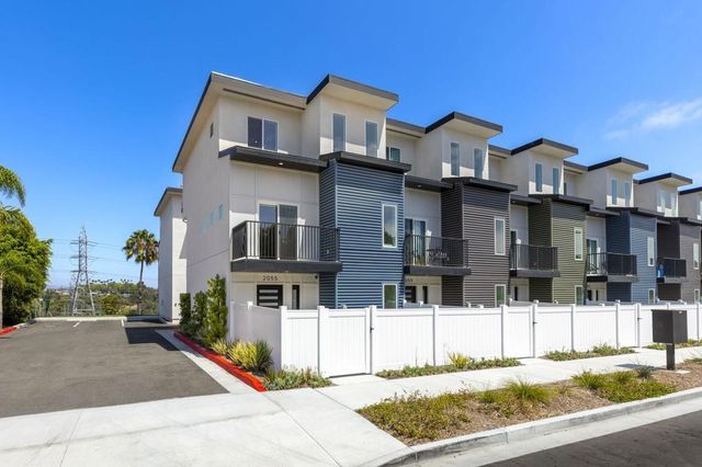 2055 S El Camino Real, Oceanside